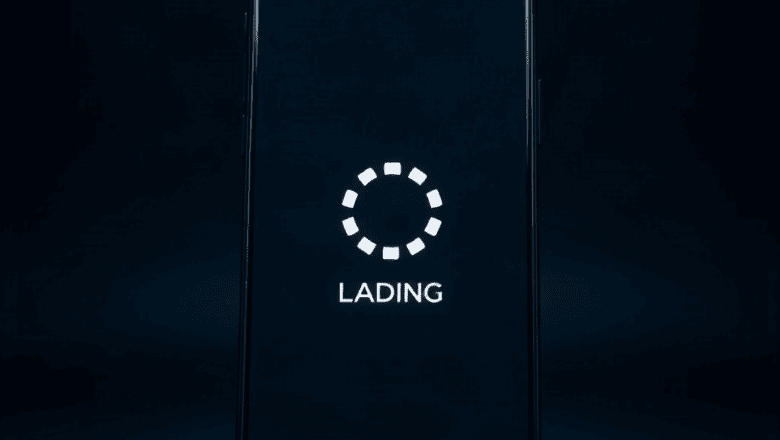 Telefon Açılış Logosunda Neden Takılı Kalır?